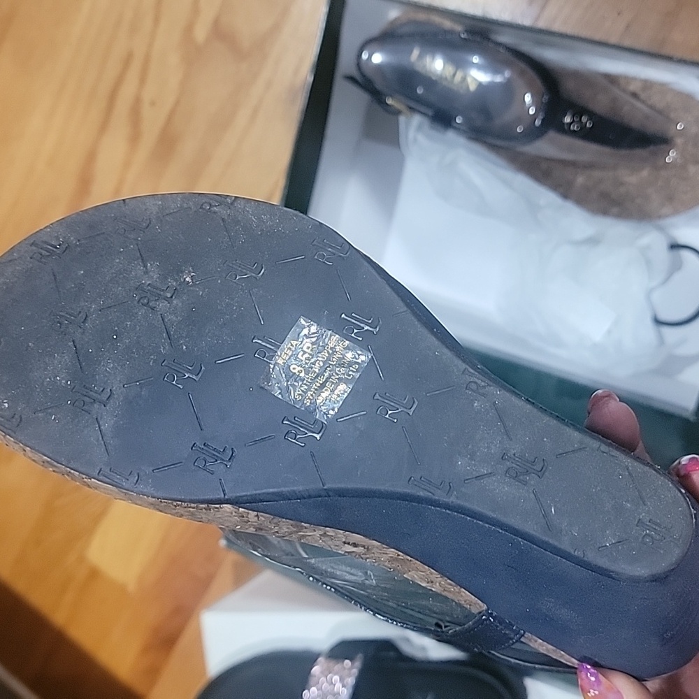 Sandals - Picture 3 of 6